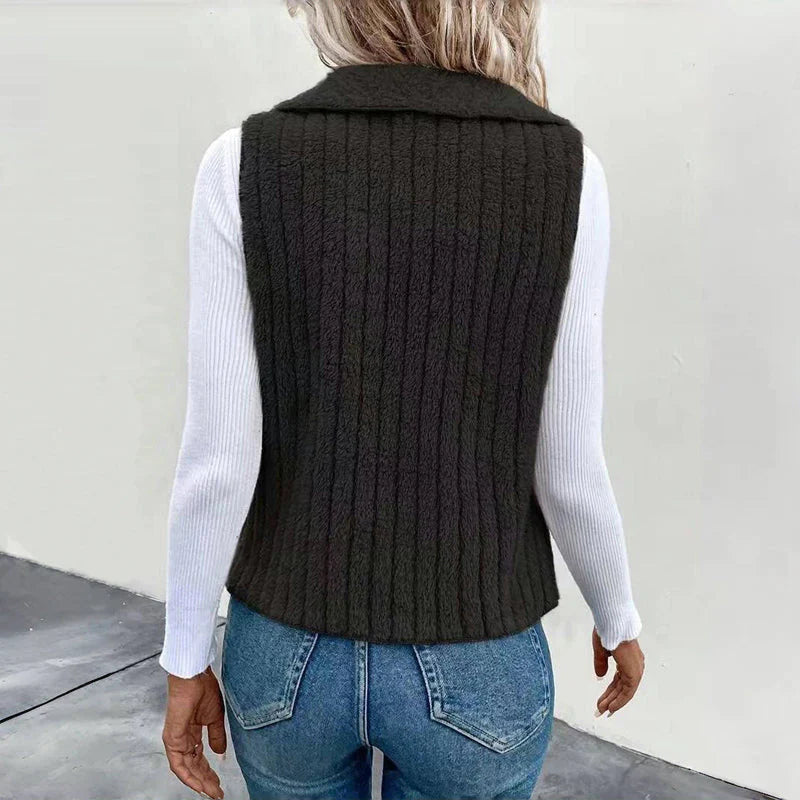 Ulsura | Knitted Vest