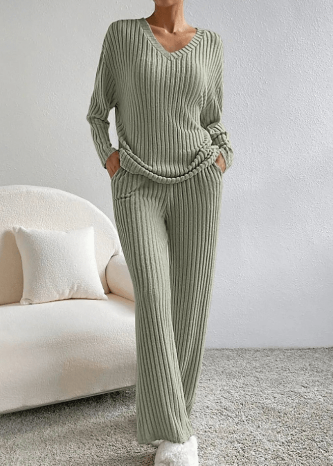 Claire | Relaxed Ribbed Knit Set