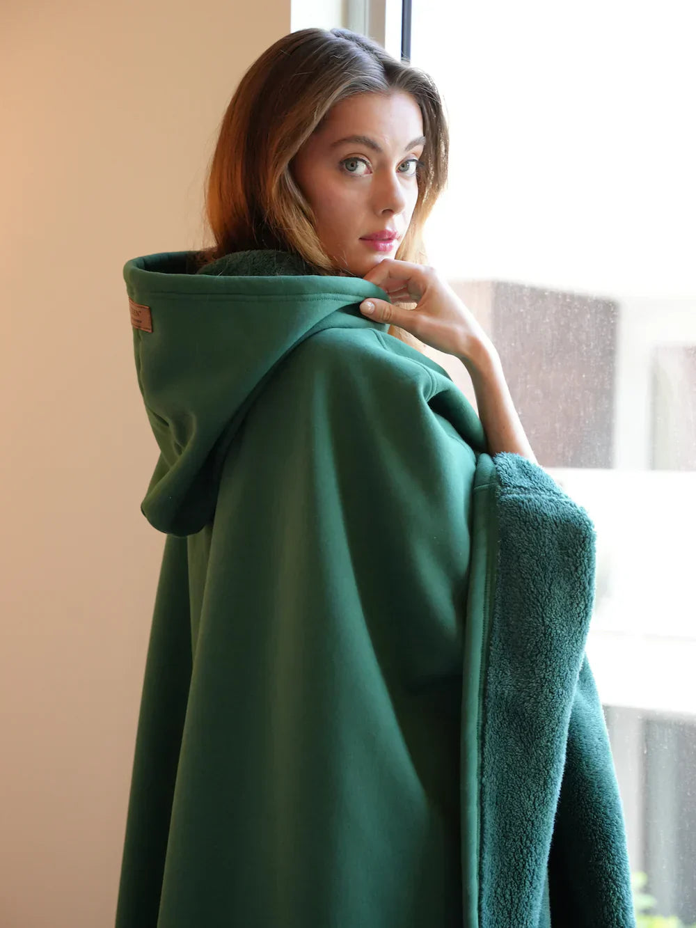 Gretchen | Hoodie Blanket - Your Cocoon of Comfort