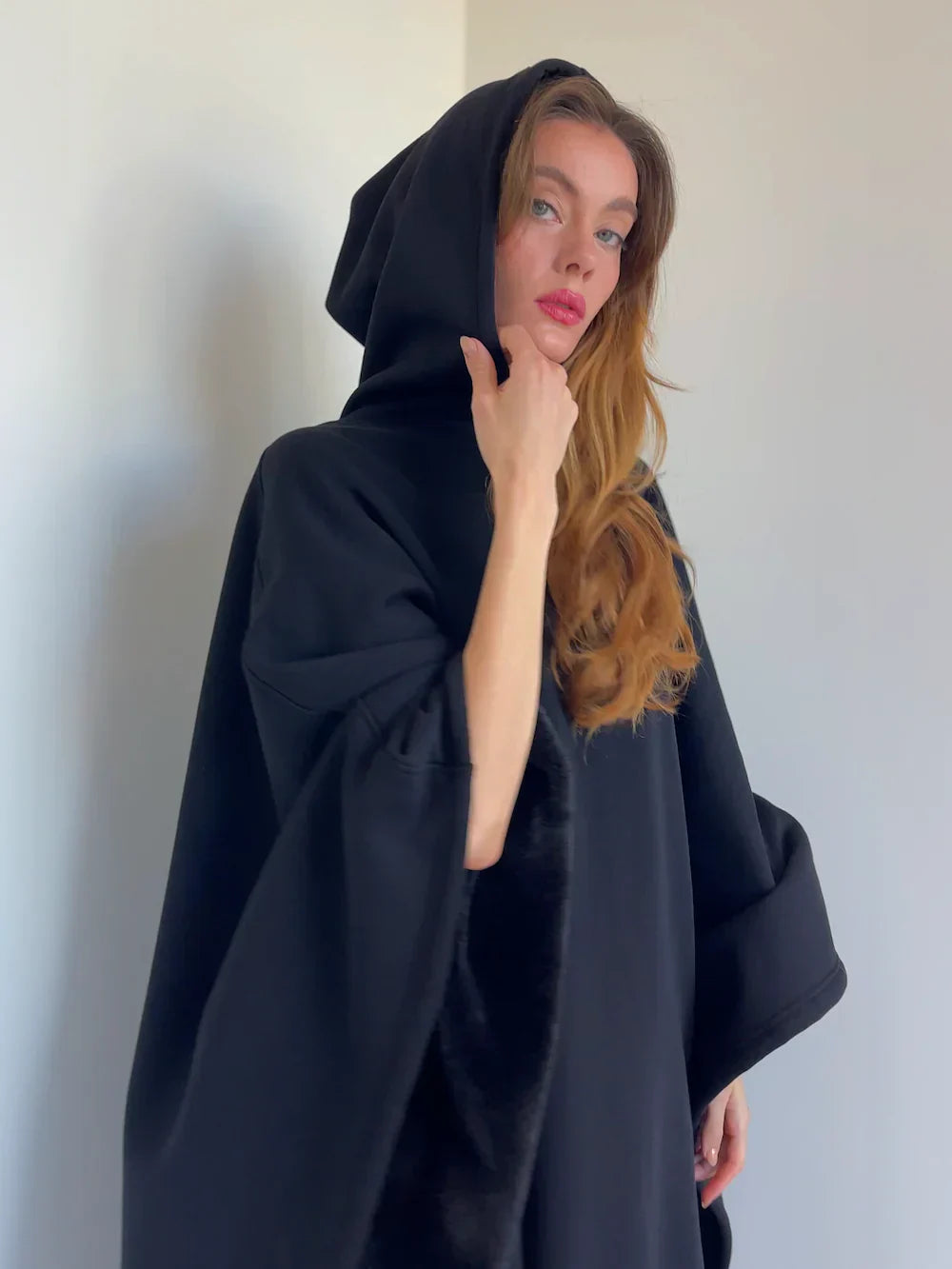 Gretchen | Hoodie Blanket - Your Cocoon of Comfort