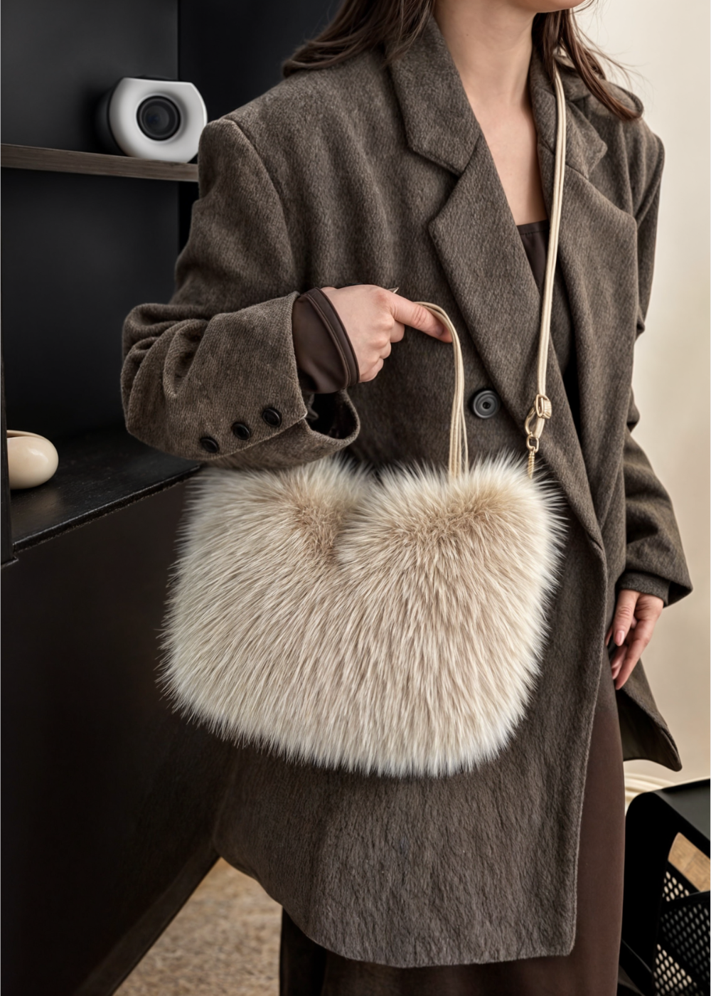 Erich | Fur Bag