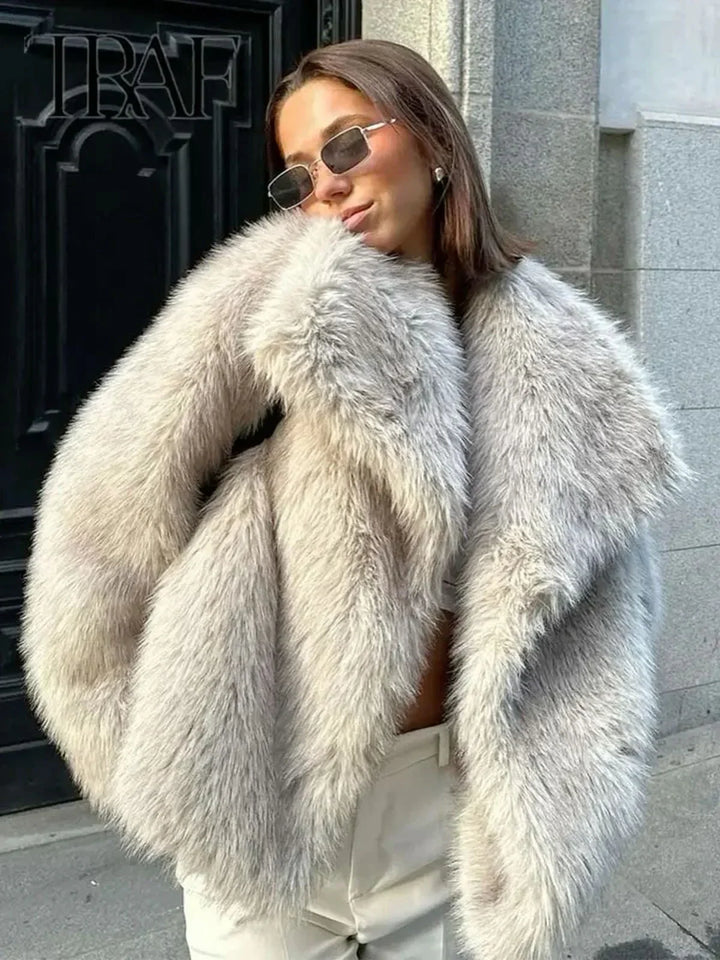 Jasmine | Luxurious Warmth Faux Fur Coat