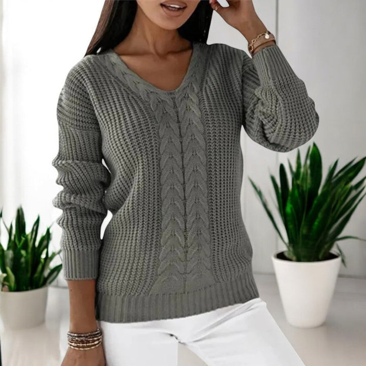 Adrianna | Classic Knitted Sweater